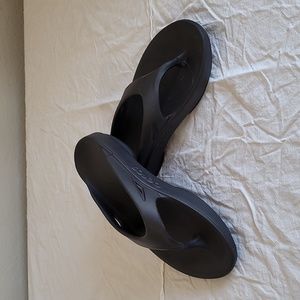 Oofos Ooriginal sandal - black - size 38
